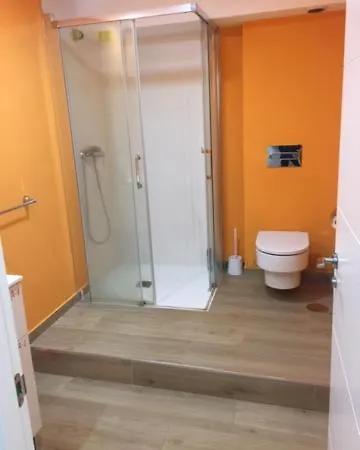 Habitación Individual Con Baño Privado B4 Apartamento *