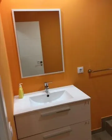 Habitación Individual Con Baño Privado B4 *
