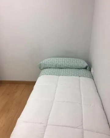 Habitación Individual Con Baño Privado B4 Vigo